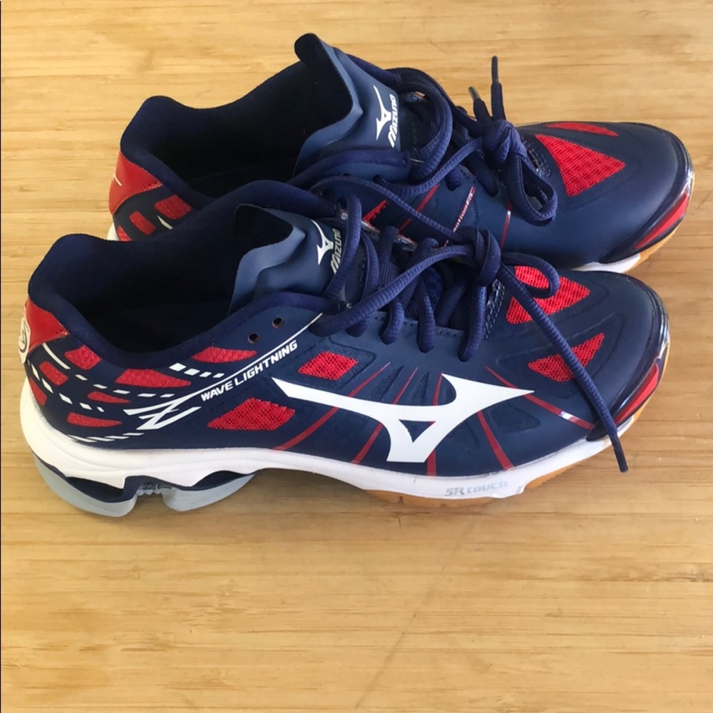 Mizuno wave lightning womens athletic shoes sz 6.5